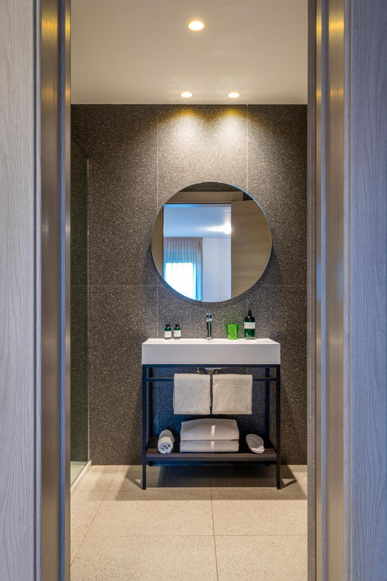 Hub Hotel غوبيو المظهر الخارجي الصورة