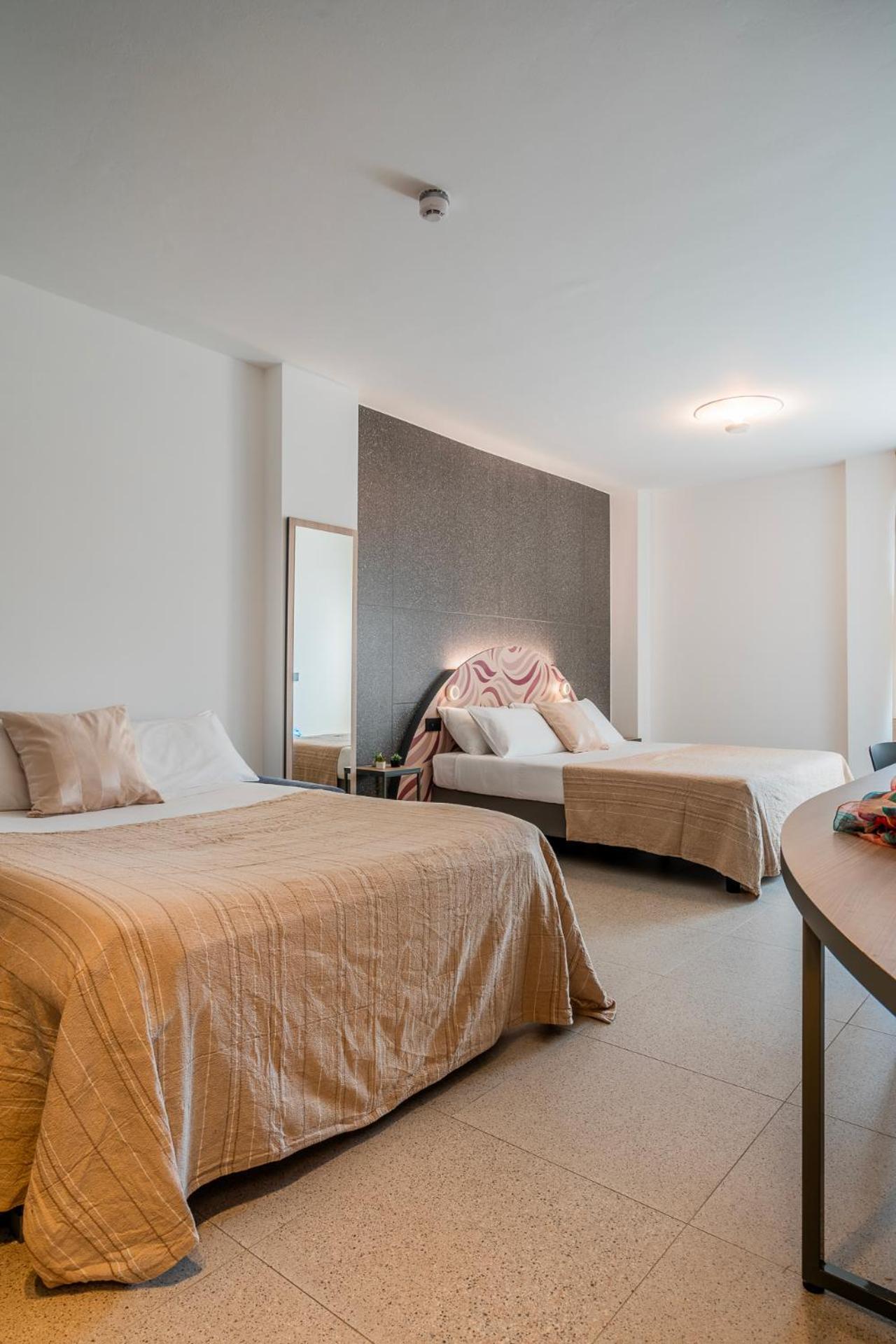 Hub Hotel غوبيو المظهر الخارجي الصورة