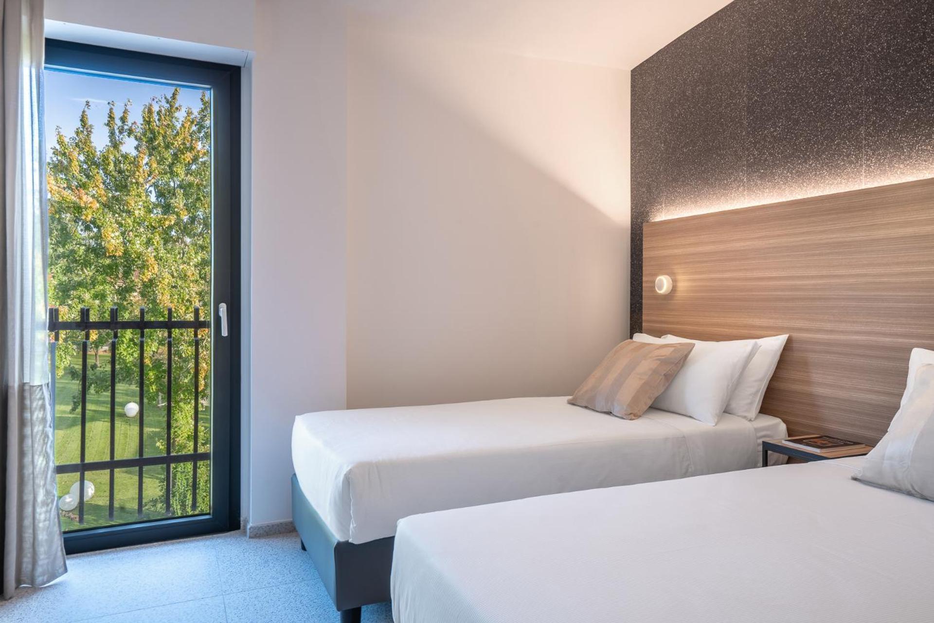 Hub Hotel غوبيو المظهر الخارجي الصورة
